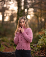 Gilet court à col polo – rose poudré – Rossan Knitwear