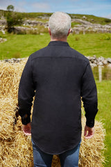 Chemise Grand-père en flanelle de coton - sergé bleu marine et noire - Lee Valley - sur modèle, dos