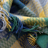 Couverture en laine mérinos et cachemire – bleu, gris, jaune et vert à carreaux et sergé texturé - John Hanly - détail