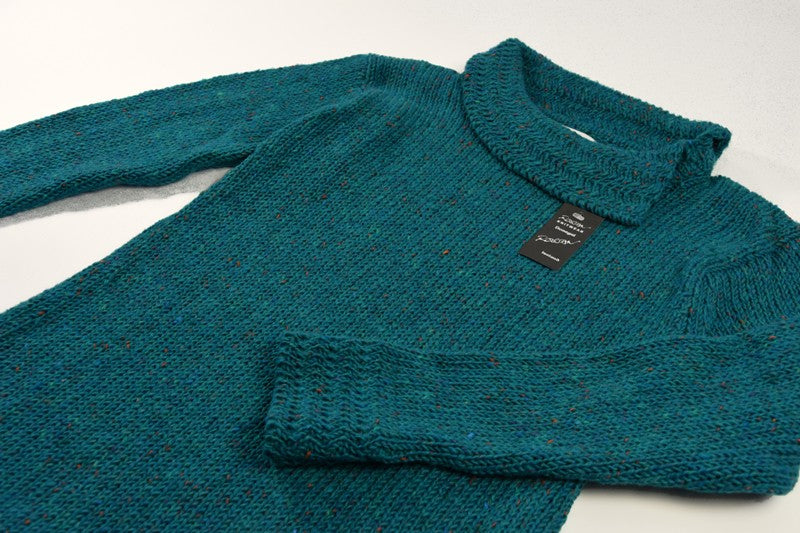 Pull à col bateau et bords à chevrons - Turquoise – Rossan Knitwear - détail