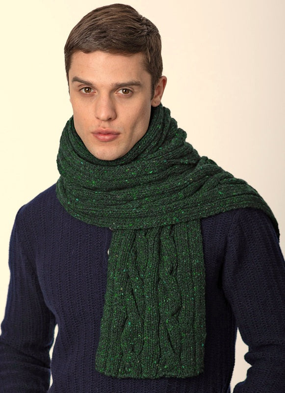 Echarpe à torsade et en maille côtelée – Vert Bouteille – Fisherman Out of Ireland - sur modèle
