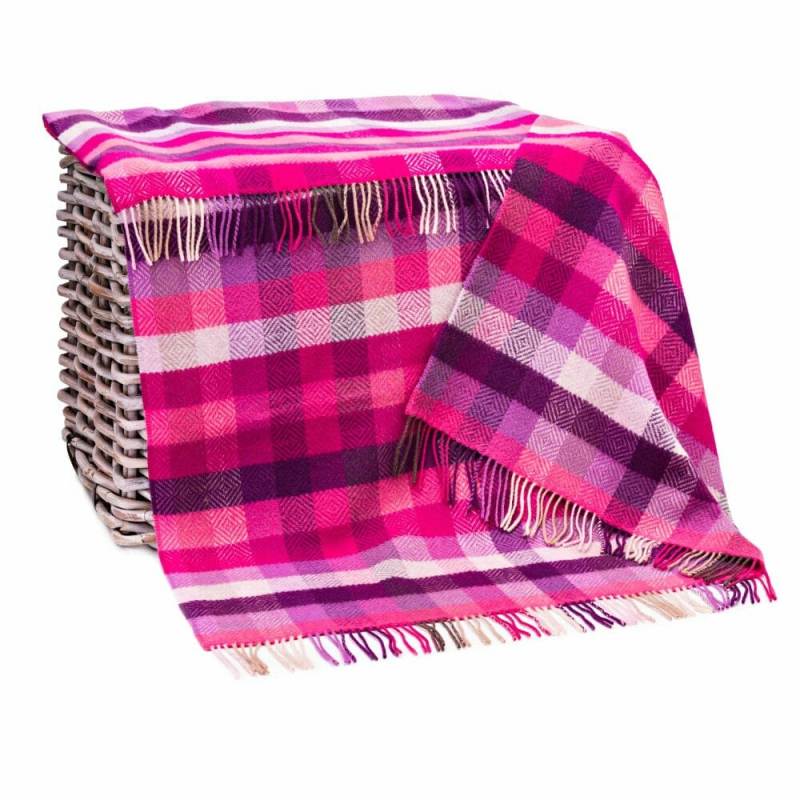 Couverture en laine mérinos et cachemire – rose, mauve et violet à chevrons diamant - John Hanly