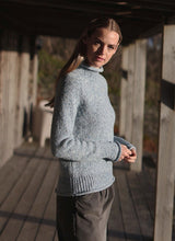 Pull à emmanchures marteau et à bords roulottés – Blue Mist - Fisherman Out of Ireland - côté