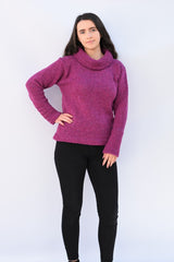 Pull à col roulé et évasé et à chevrons – Rose – Rossan Knitwear