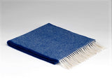 Echarpe en laine d’agneau mérinos – Bleu royal à chevrons – McNutt of Donegal