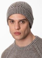 Bonnet à Côtes Anglaises Bicolores et à Chevrons – Pebble – Fisherman Out of Ireland