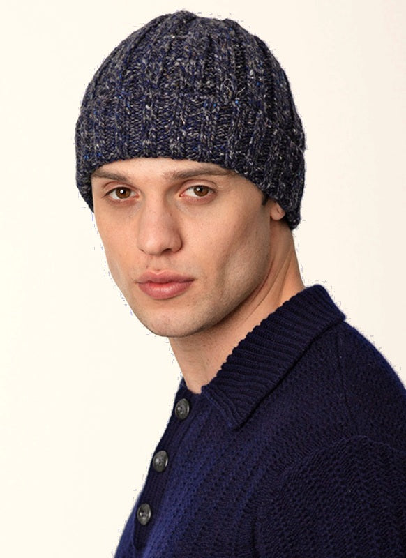 Bonnet en Maille Côtelée – Bleu Ardoise – Fisherman Out of Ireland