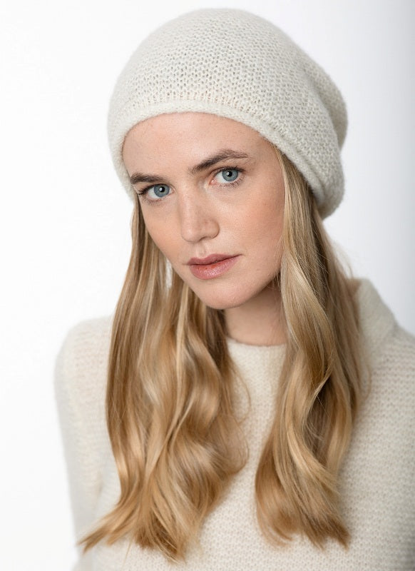 Bonnet Slouchy - bébé alpaga et laine – Ecru – Fisherman Out of Ireland