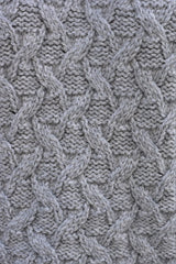 Pull d’Aran court et à col roulé – Gris Perle – McConnell - détail torsades
