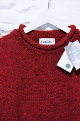 Pull à col round et à bords roulottés – rouge – Rossan Knitwear - détail col