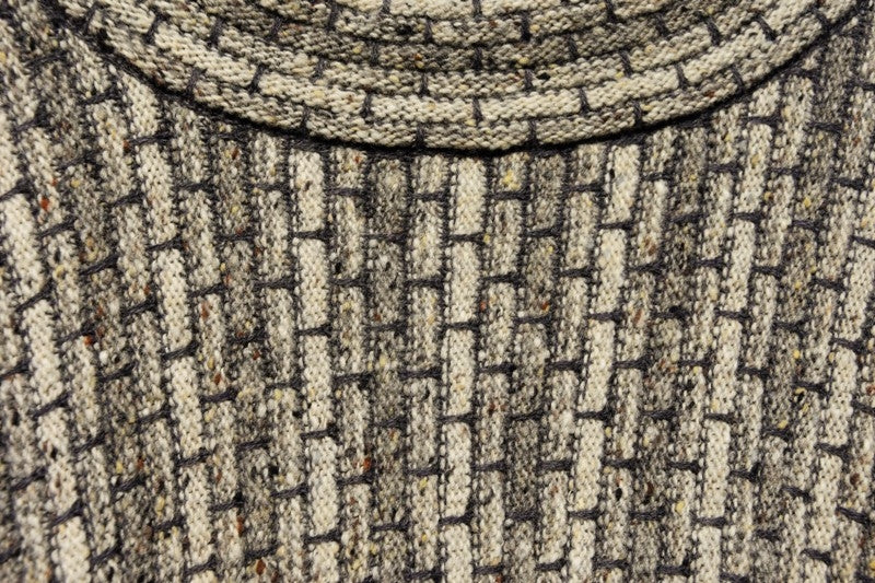 Pull “The Blasket” en laine d’agneau - Argent - Aíne Knitwear - détail